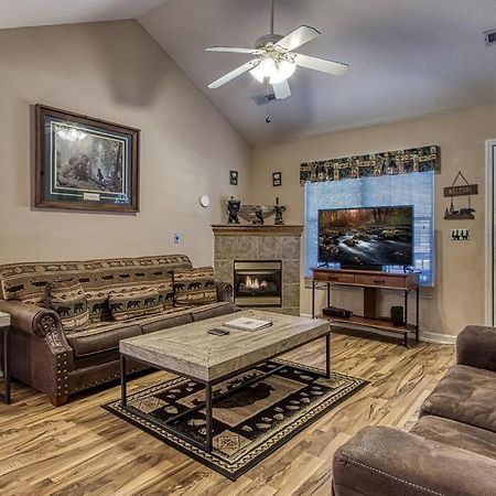 Rock Of Ages, Hot Tub, Game Room, Wifi, 1089 Free Tickets Each Paid Day, Dollywood And More Pigeon Forge Eksteriør billede